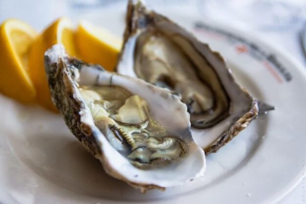 Oysters - a seafood that increases male potency due to its zinc content