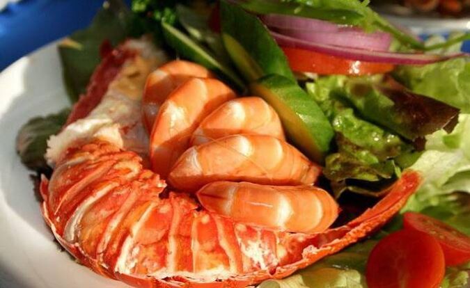 Seafood in the diet of men after 60 years will increase power